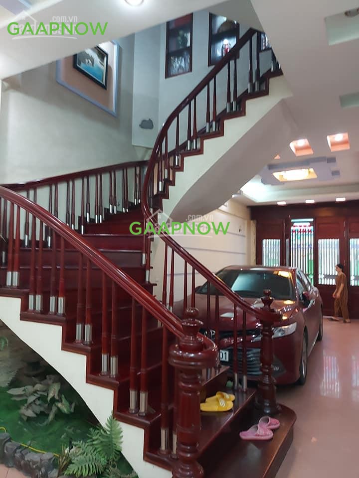 BÁN NHÀ ĐẤT QUẬN CẦU GIẤY - FULL ĐỒ - XUNG QUANH ĐẦY ĐỦ TIỆN NGHI