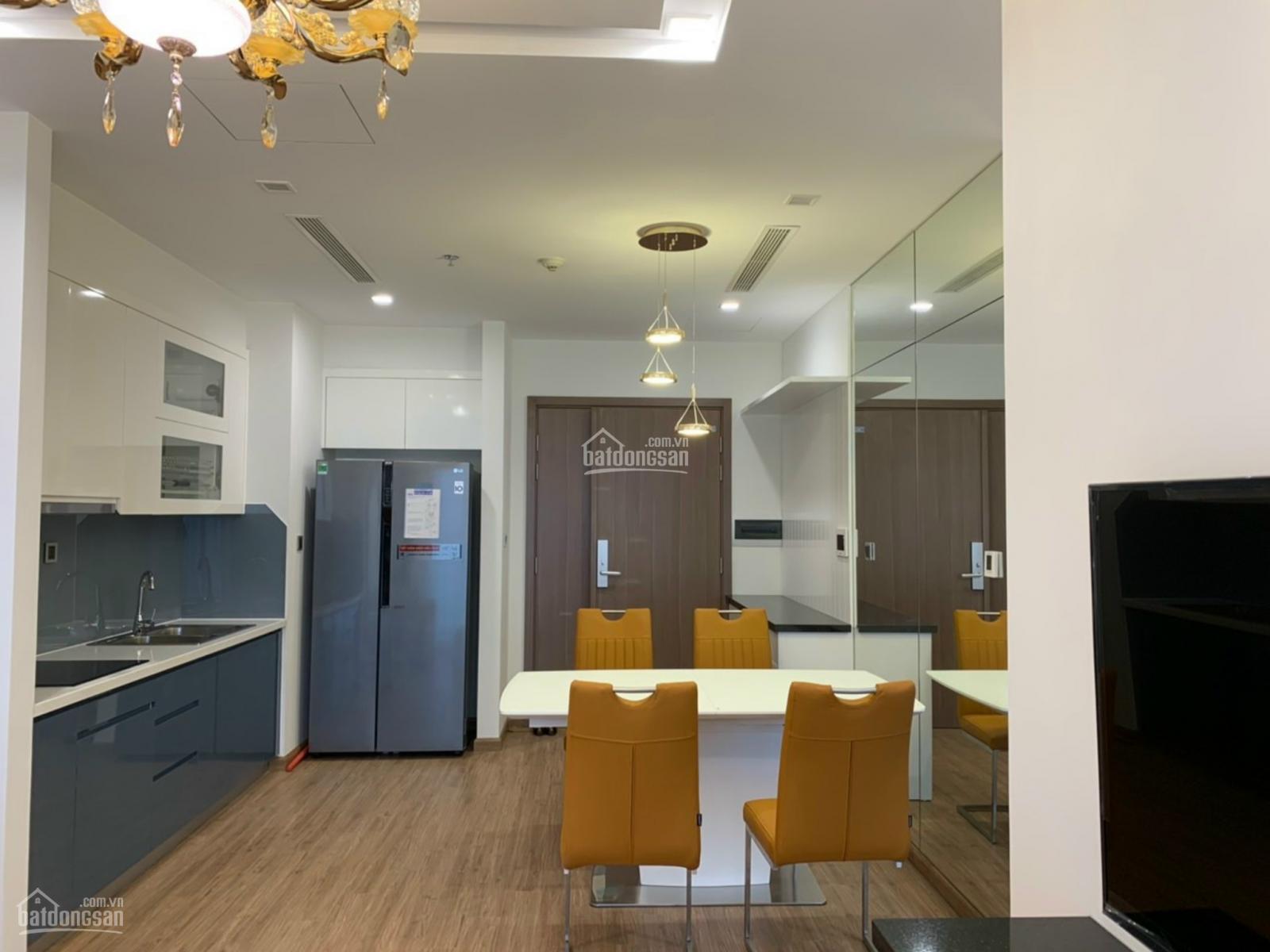 Bán chung cư Vinhomes Liễu Giai, Metropolis, 2PN/73.05m2 + tặng nội thất giá: 7.3 tỷ