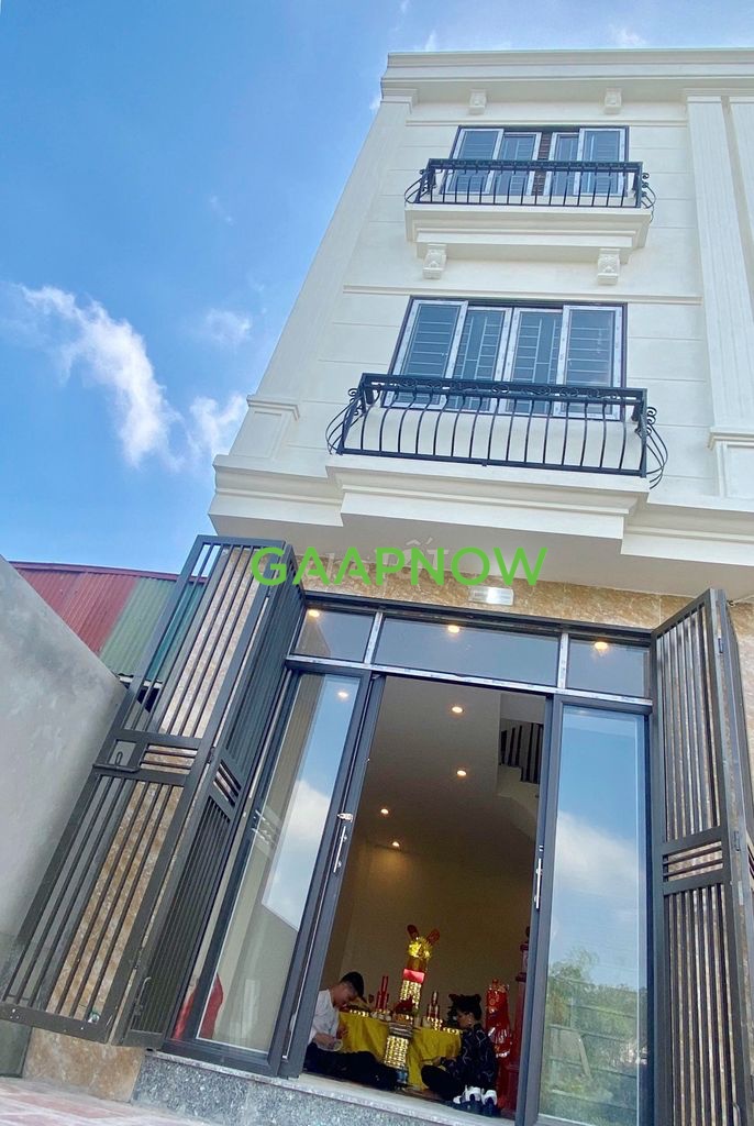 Bán nhà đất Hà Nội, nhà 3 tầng chỉ 1,5 tỷ, oto đỗ cửa gần siêu thị AeonMall, trường học