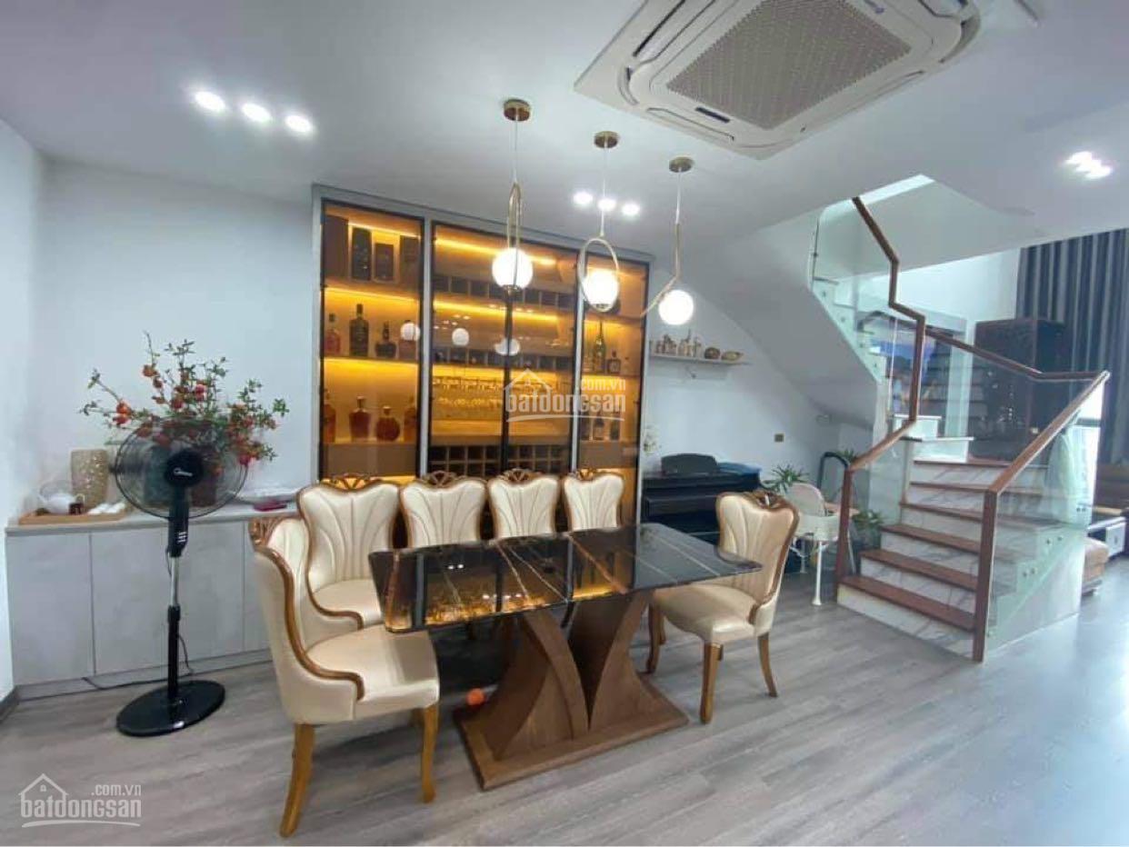 Bán nhanh căn penhouse chung cư Ecogreen City nội thất đẹp diện tích 150m2, liên hệ ngay