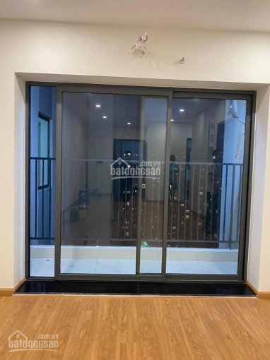 Cần chuyển nhượng chung cư TSG Lotus Sài Đồng 2 phòng ngủ giá tốt!