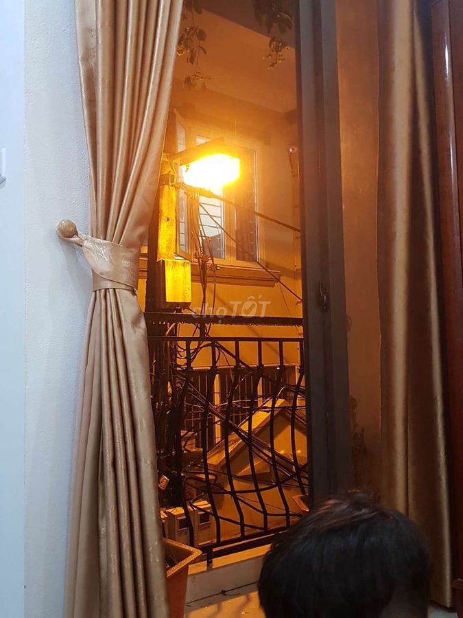 Chính chủ bán nhà ngõ 987 Ngô Gia Tự, 30m2 giá nhà đất Hà Nội 2.6 tỷ