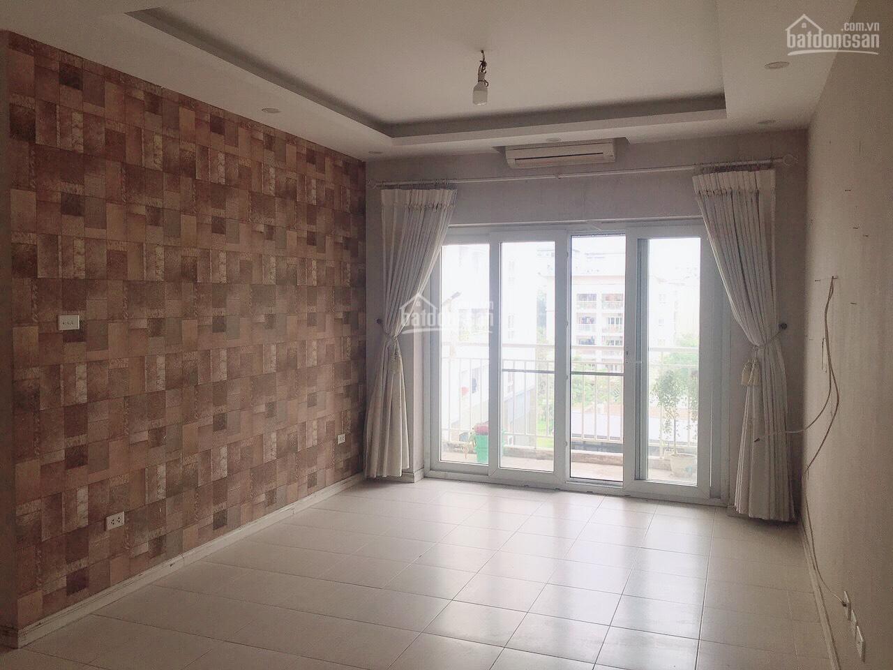 Chính chủ cần cho thuê chung cư Việt Hưng căn hộ toà CT10 Long Biên