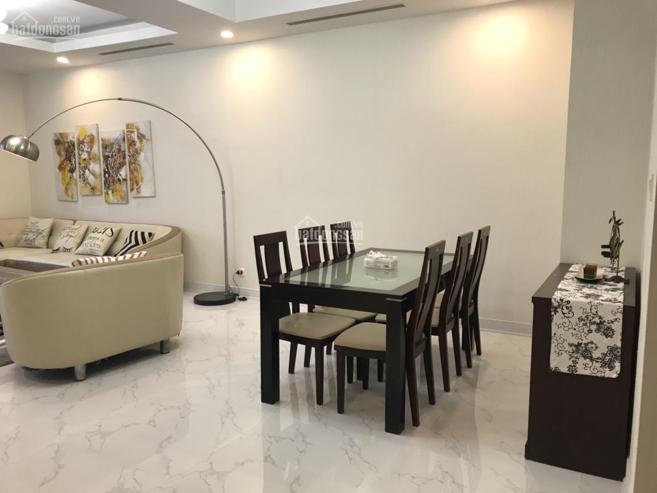 Chính chủ cắt lỗ bán nhà Royal City tòa R5, 112m, 2PN, tặng nội thất