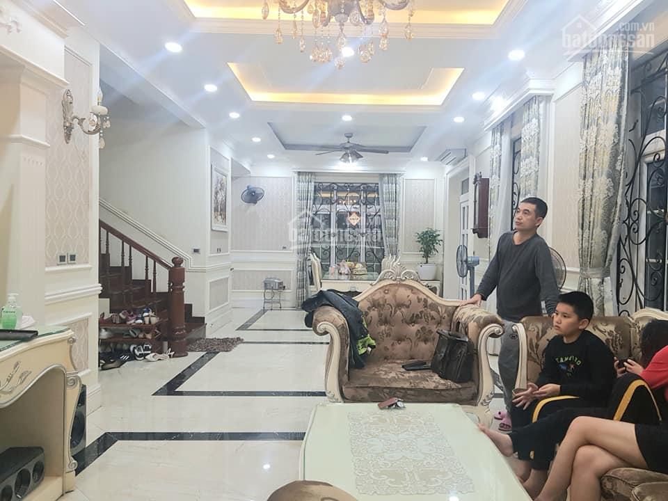 Chính chủ gửi bán nhà Hoàng Cầu 80m2 thuận tiện kinh doanh, 6 tầng có thang máy