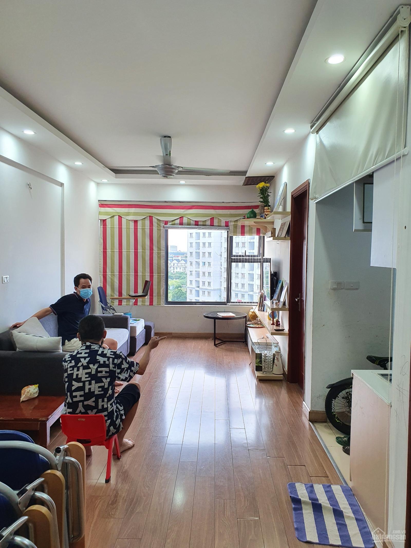 Hỏi mua chung cư Green star 2,15 tỷ, 66m2 hướng Đông Nam liên hệ em