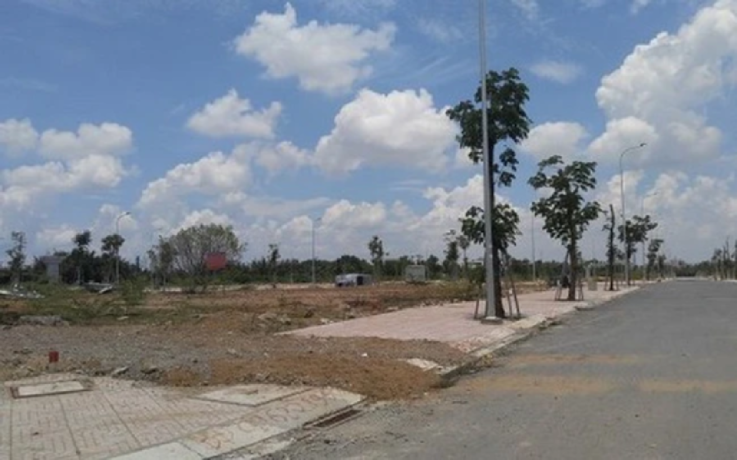 Khu vực nào trong đô thị được chuyển quyền sử dụng đất dưới hình thức "phân lô, bán nền"?