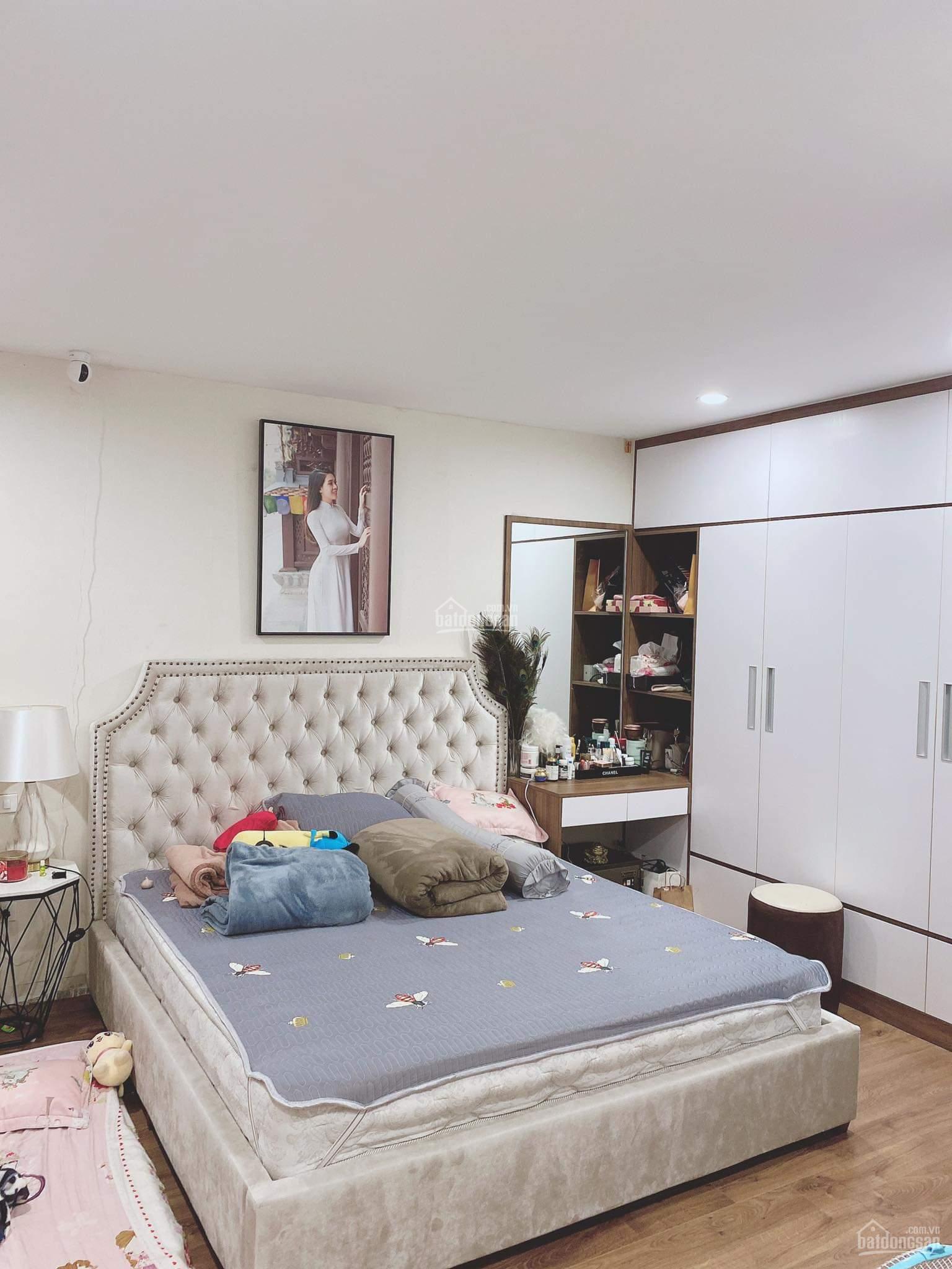 bán chung cư 60 nguyễn đức cảnh giá 2 tỷ , xách vali đến ở ngay và luôn