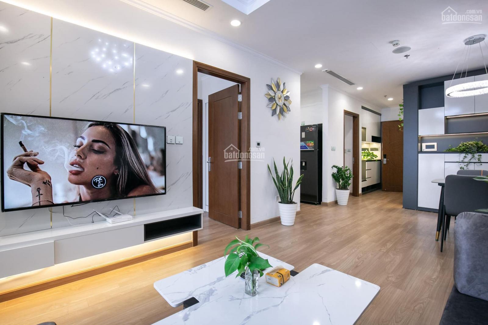 chính chủ cho thuê chung cư vinhomes liễu giai, Căn hộ 2PN, 82m2, full đồ, view đẹp