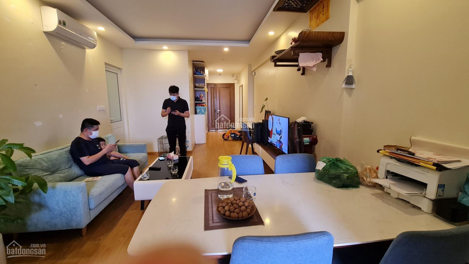 gia đình bán căn 65m chung cu tam trinh Hoàng Mai, Hà Nội