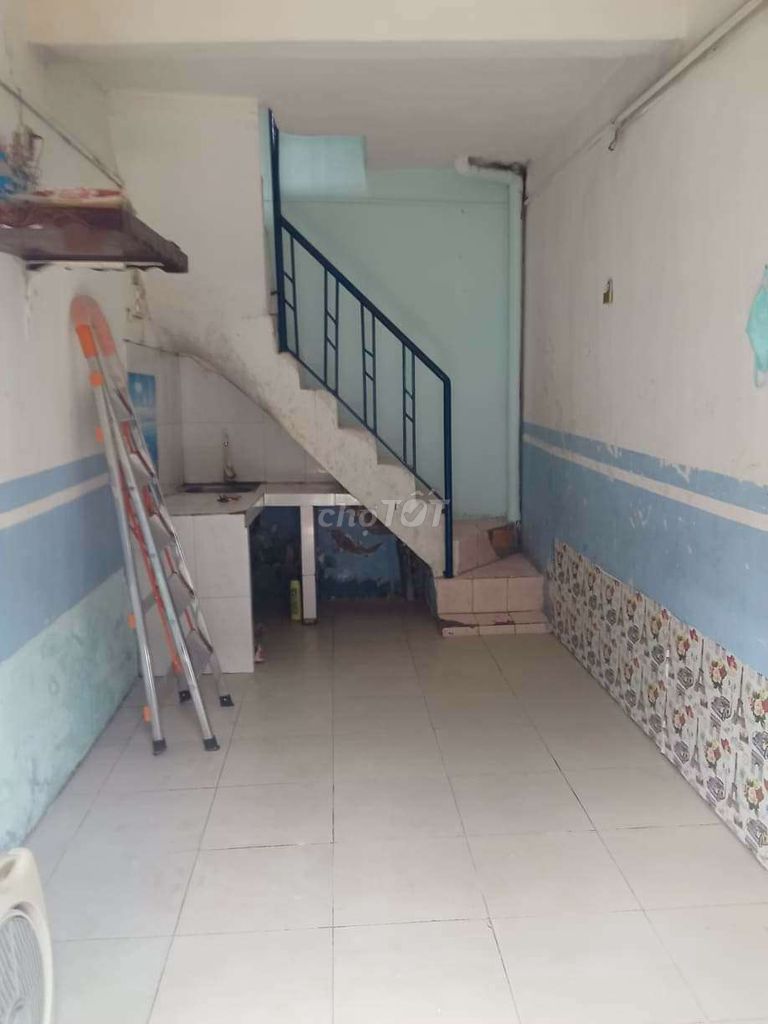 mua bán nhà quận đống đa dưới 2 tỷ nhà nhỏ cho vợ chồng mới cưới